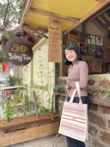 TraTúi thời trang biểu tượng Mõ Cá Gỗ (3)nh ngói cổ tại Shop sáng tạo_ĐOài Creative